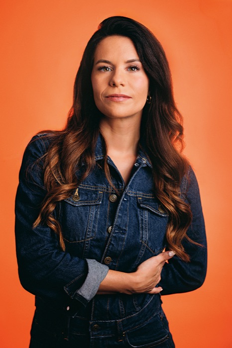 Angelique Geray, Autorin
